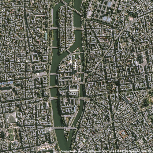 Pléiades - Notre-Dame de Paris, France