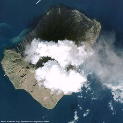 Pléiades Neo - Stromboli Volcano, Italy