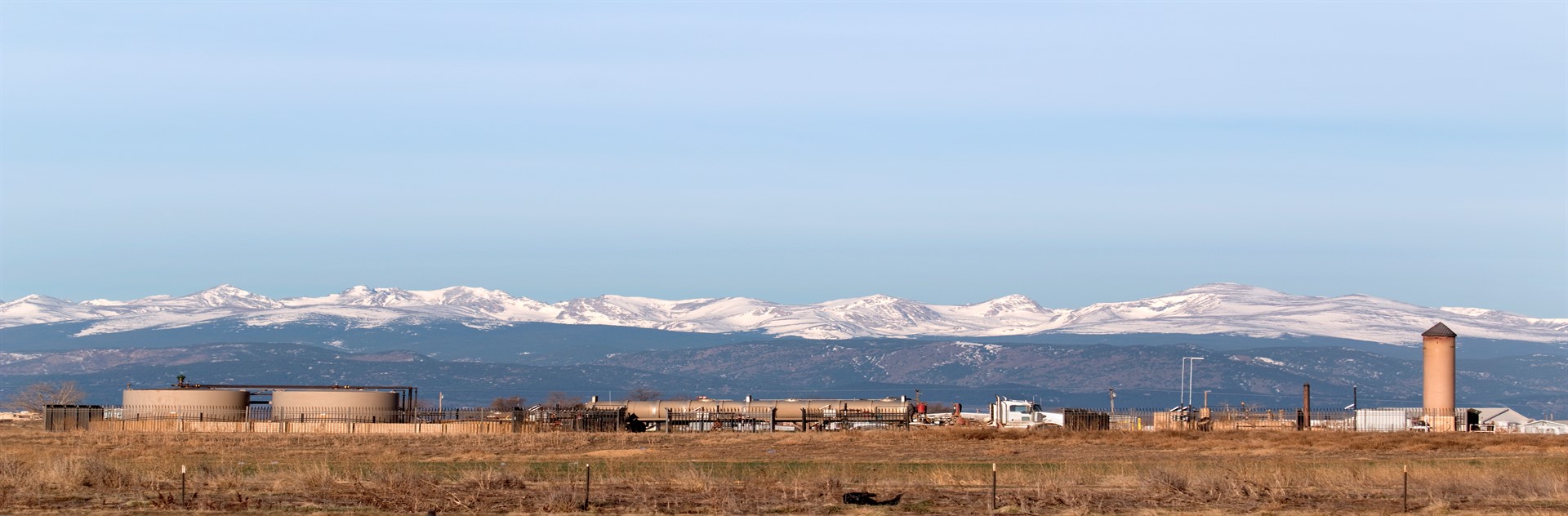 Accurate monitoring of unconventionals sites for disruption to oil supply.