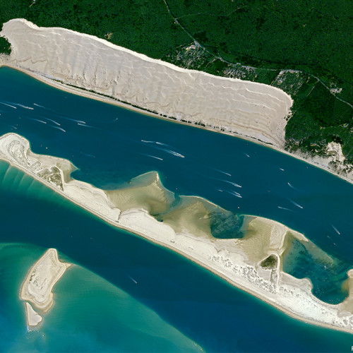 Pléiades Neo satellite image - 30 cm Resolution, Arcachon bay, France