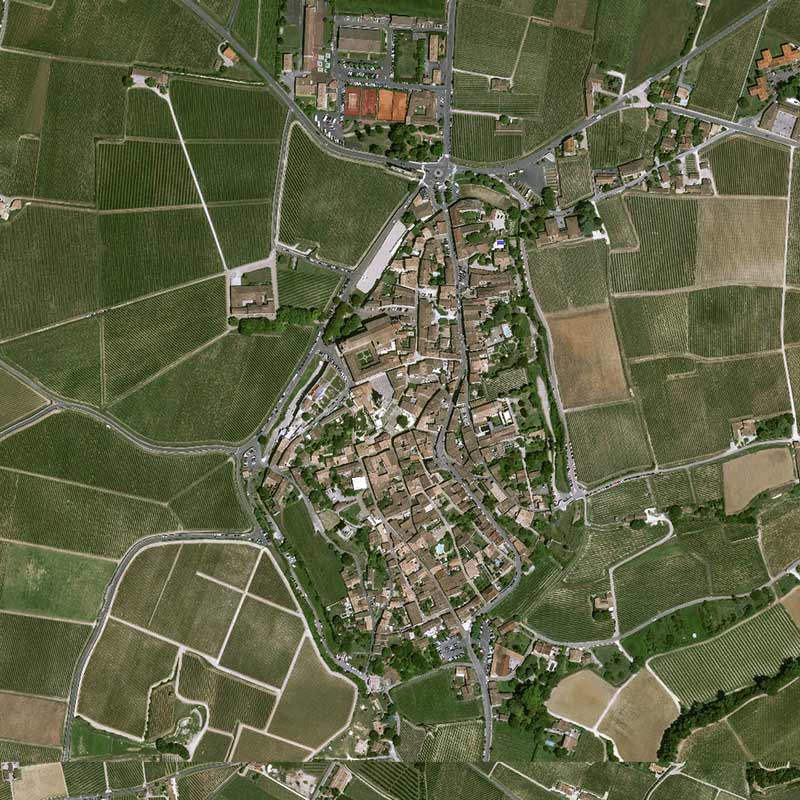 Pléiades Neo satellite image - Vines in Saint-Emilion, France - 30cm resolution