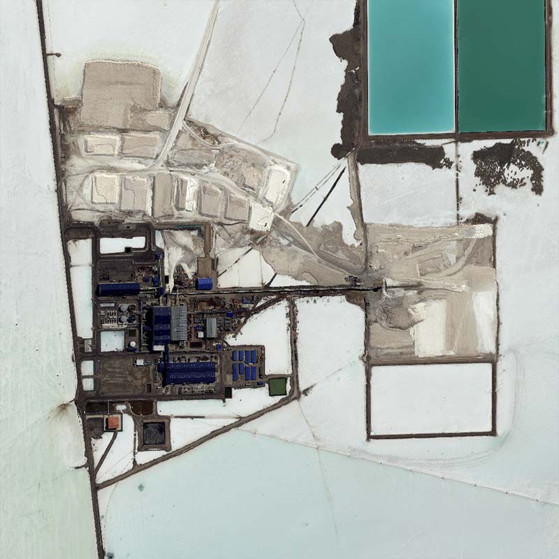 Dozens of evaporation ponds, some about 1 km long, are used to extract lithium in the Salar de Uyuni, in Bolivia.