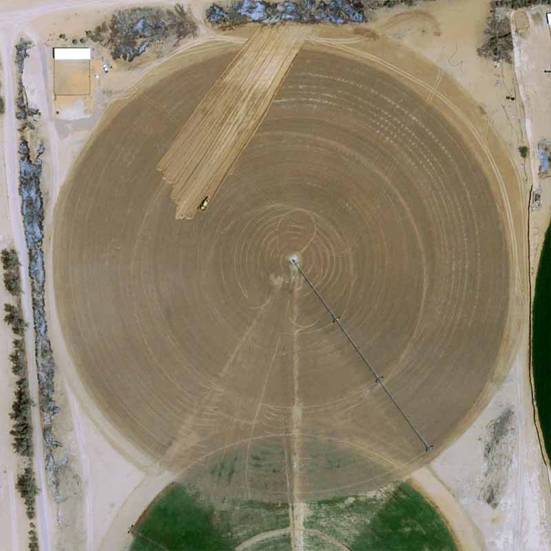 Since 1985, Saudi Arabia has launched a program to install agricultural farms in the desert.&nbsp;