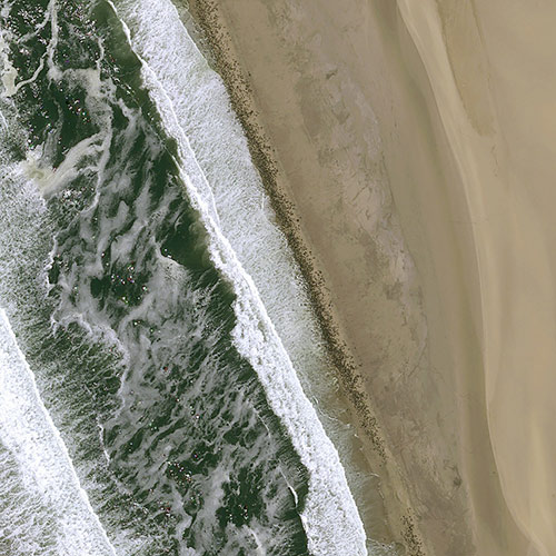 Pléiades Neo Coverage of the Namib Desert. Sand, Wind and Seals.