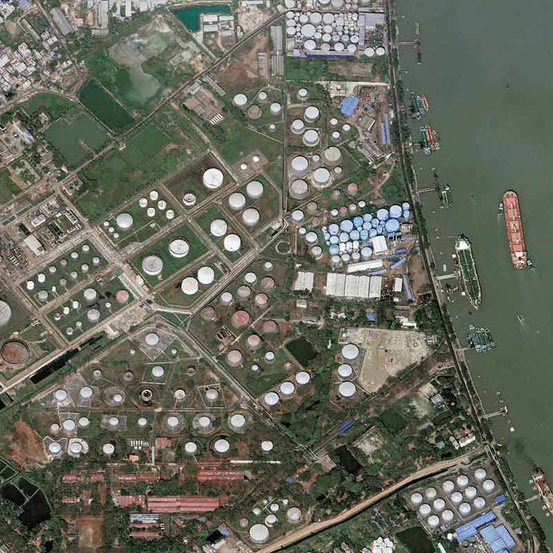 World Maritime Day: Spotlight on Chittagong port, Bangladesh seen by Pléiades Neo 30cm resolution
